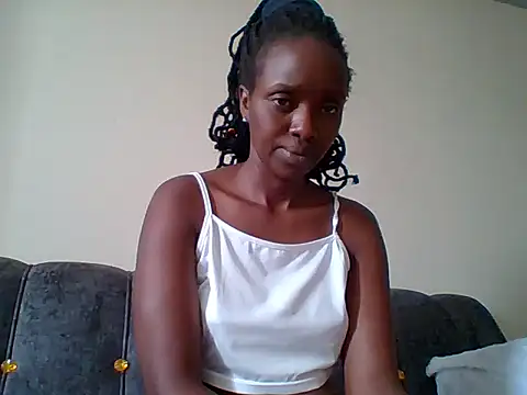 Snapshot of sexy_darleen23 chatting on 02.04.25 sexy darleen23 online show from 02.04.25