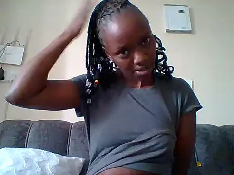 Snapshot of sexy_darleen23 chatting on 02.05.25 sexy darleen23 online show from 02.05.25