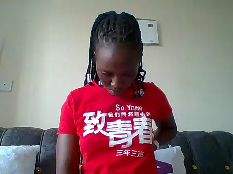 Snapshot of sexy_darleen23 chatting on 02.10.25 sexy darleen23 online show from 02.10.25