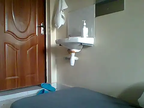 Snapshot of sexy_darleen23 chatting on 03.15.25 sexy darleen23 online show from 03.15.25