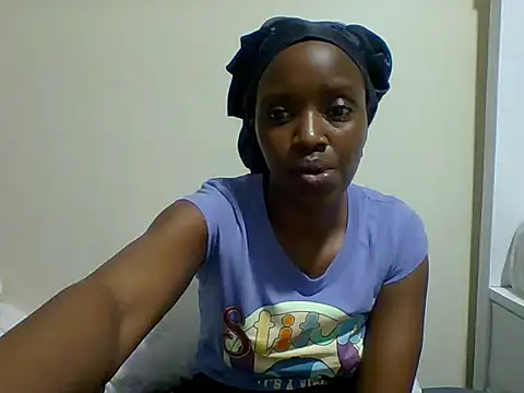 Snapshot of sexy_darleen23 chatting on 03.21.25 sexy darleen23 online show from 03.21.25