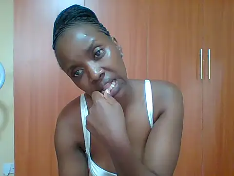 Snapshot of sexy_darleen23 chatting on 09.11.25 sexy darleen23 online show from 09.11.25