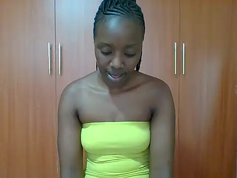 Snapshot of sexy_darleen23 chatting on 09.14.25 sexy darleen23 online show from 09.14.25