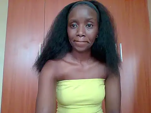 Snapshot of sexy_darleen23 chatting on 10.10.25 sexy darleen23 online show from 10.10.25