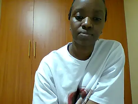 Snapshot of sexy_darleen23 chatting on 10.24.25 sexy darleen23 online show from 10.24.25