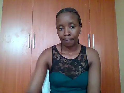 Snapshot of sexy_darleen23 chatting on 10.26.25 sexy darleen23 online show from 10.26.25