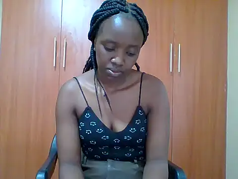 Snapshot of sexy_darleen23 chatting on 11.05.25 sexy darleen23 online show from 11.05.25