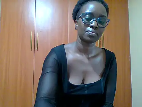 Snapshot of sexy_darleen23 chatting on 04.25.26 sexy darleen23 online show from 04.25.26