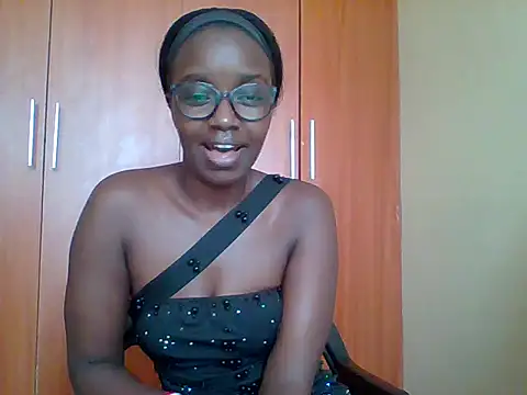 Snapshot of sexy_darleen23 chatting on 05.02.26 sexy darleen23 online show from 05.02.26