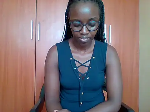 Snapshot of sexy_darleen23 chatting on 05.07.26 sexy darleen23 online show from 05.07.26