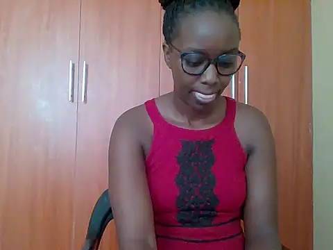 Snapshot of sexy_darleen23 chatting on 05.18.26 sexy darleen23 online show from 05.18.26