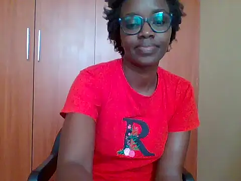 Snapshot of sexy_darleen23 chatting on 05.28.26 sexy darleen23 online show from 05.28.26