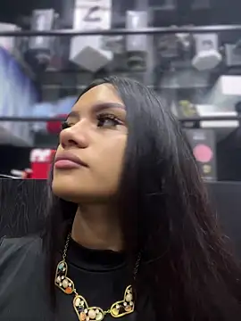 Riana Kean online show from 12.13.24