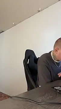 MrMrsRight online show from 11.01.25