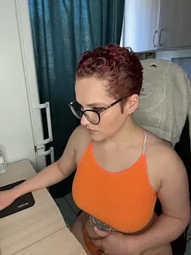 MrMrsRight online show from 03.24.26