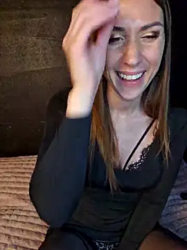 Snapshot of Lib_ertine32 chatting on 02.19.26 Lib ertine32 online show from 02.19.26