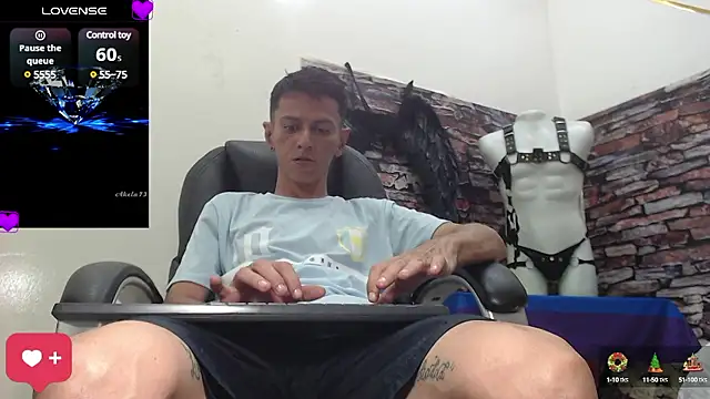 Snapshot of andy_dwels777 chatting on 12.08.24 andy dwels777 online show from 12.08.24