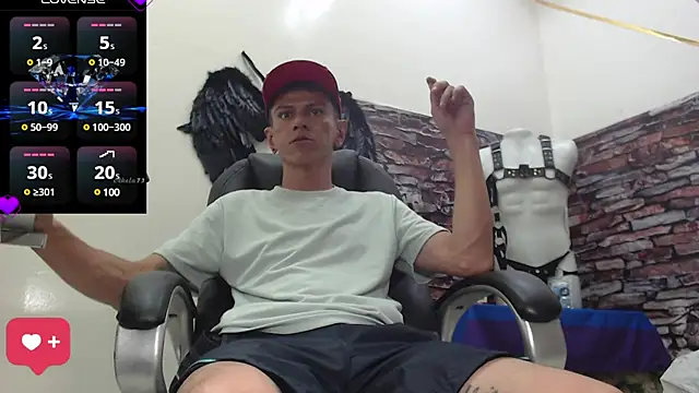 Snapshot of andy_dwels777 chatting on 12.15.24 andy dwels777 online show from 12.15.24