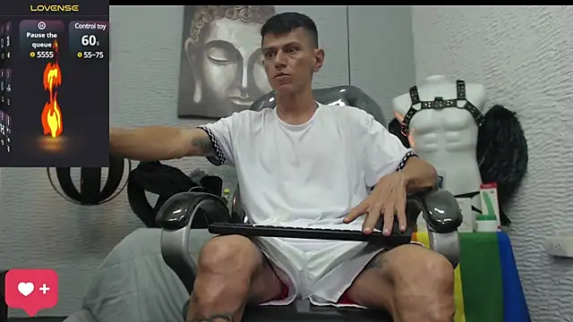 Snapshot of andy_dwels777 chatting on 02.27.25 andy dwels777 online show from 02.27.25