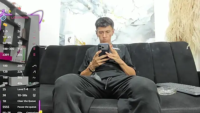 Snapshot of andy_dwels777 chatting on 02.23.26 andy dwels777 online show from 02.23.26