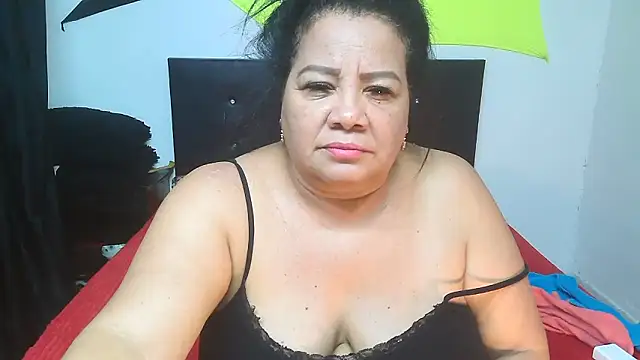 Snapshot of Shanttal0272 chatting on 02.14.26 Shanttal0272 online show from 02.14.26