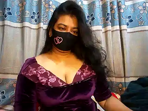 Snapshot of A-sweetgirl chatting on 03.10.25 A-sweetgirl online show from 03.10.25