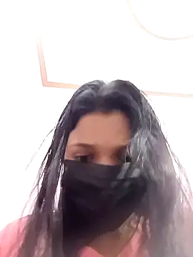 Snapshot of Beauty-khan chatting on 12.30.24 Beauty-khan online show from 12.30.24