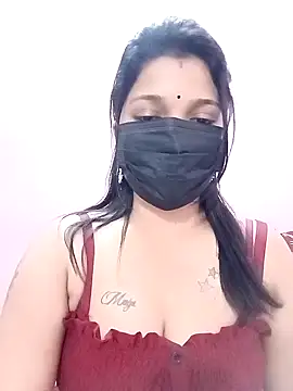 Snapshot of Beauty-khan chatting on 01.05.25 Beauty-khan online show from 01.05.25