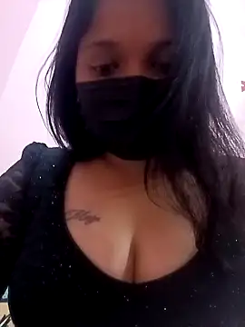 Snapshot of Beauty-khan chatting on 01.11.25 Beauty-khan online show from 01.11.25