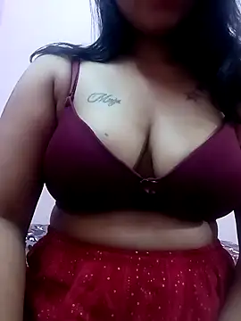 Snapshot of Beauty-khan chatting on 01.12.25 Beauty-khan online show from 01.12.25