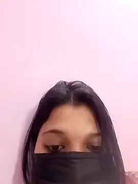 Snapshot of Beauty-khan chatting on 01.17.25 Beauty-khan online show from 01.17.25