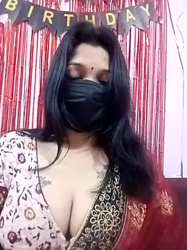 Snapshot of Beauty-khan chatting on 02.08.25 Beauty-khan online show from 02.08.25