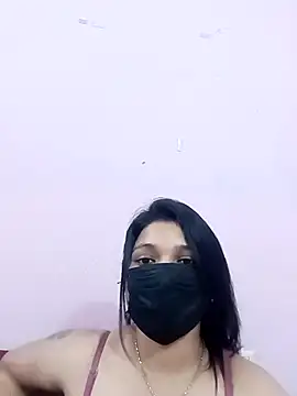 Snapshot of Beauty-khan chatting on 03.15.25 Beauty-khan online show from 03.15.25