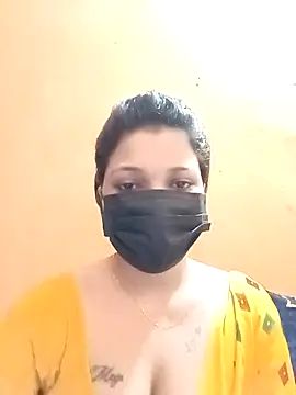 Snapshot of Beauty-khan chatting on 09.25.25 Beauty-khan online show from 09.25.25