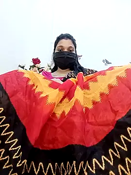 Snapshot of Beauty-khan chatting on 11.11.25 Beauty-khan online show from 11.11.25