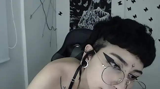 Snapshot of n0sferatus__ chatting on 01.29.25 n0sferatus online show from 01.29.25