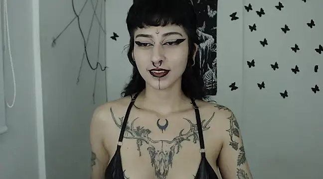 Snapshot of n0sferatus__ chatting on 02.16.25 n0sferatus online show from 02.16.25