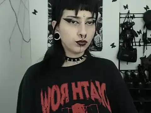 Snapshot of n0sferatus__ chatting on 11.06.25 n0sferatus online show from 11.06.25