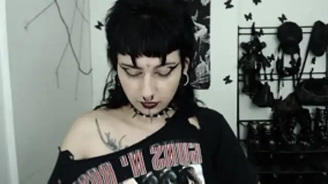 Snapshot of n0sferatus__ chatting on 11.14.25 n0sferatus online show from 11.14.25