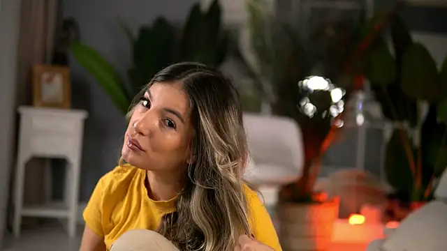 KellyMathews online show from 10.31.25