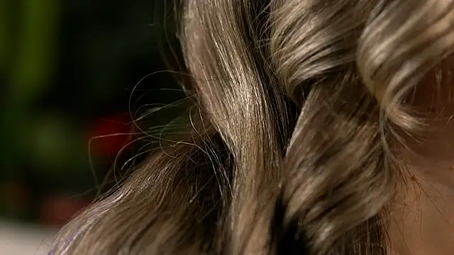 KellyMathews online show from 04.10.26