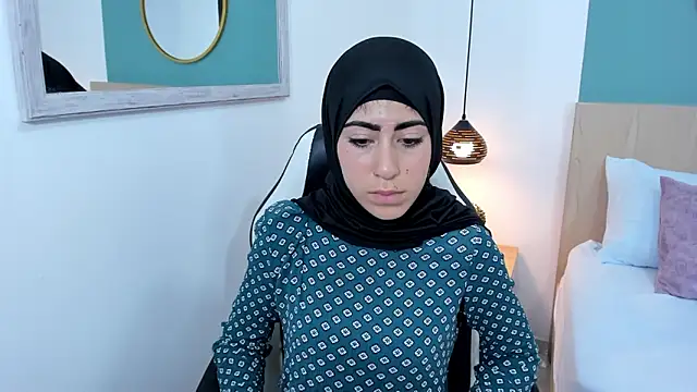 Snapshot of chaymae_nah_ chatting on 01.22.25 chaymae nah online show from 01.22.25