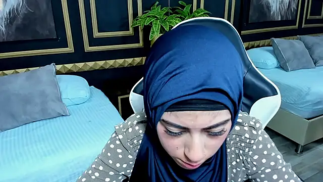 Snapshot of chaymae_nah_ chatting on 02.07.25 chaymae nah online show from 02.07.25