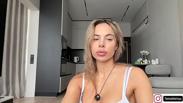 diffgirls2 online show from 10.22.25