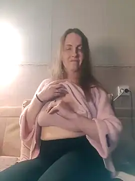 Evelina cute online show from 12.19.24