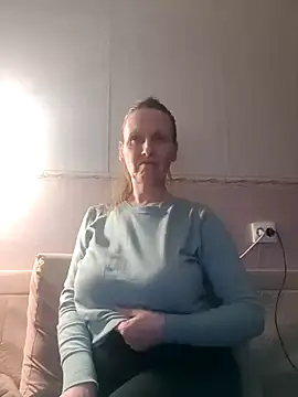 Evelina cute online show from 01.10.25