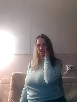 Evelina cute online show from 02.18.25