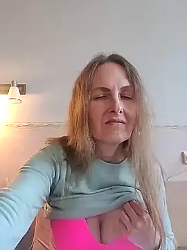 Evelina cute online show from 10.05.25