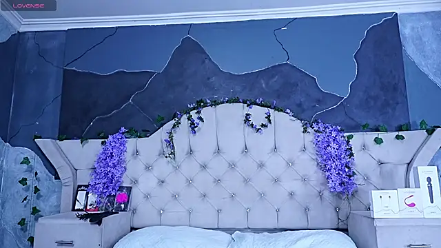Snapshot of AmberGreyy_ chatting on 06.18.26 AmberGreyy online show from 06.18.26