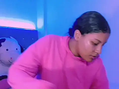 Snapshot of ladypussy69 chatting on 02.01.26 ladypussy69 online show from 02.01.26